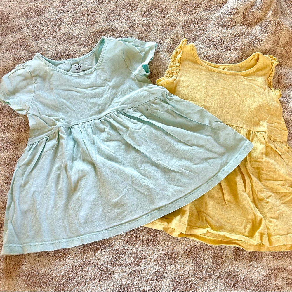 GAP Kids Bundle set of 2 tops in Soft Yellow and Light Blue